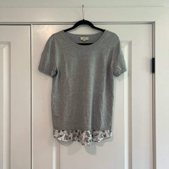 Loft Women's Short Sleeve Grey Sweater Blouse with Chiffon Ruffle Size M - Picture 1 of 8